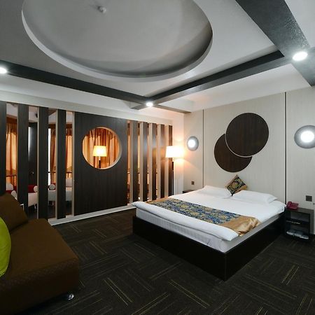 Zolo Hotel Улан-Батор Экстерьер фото