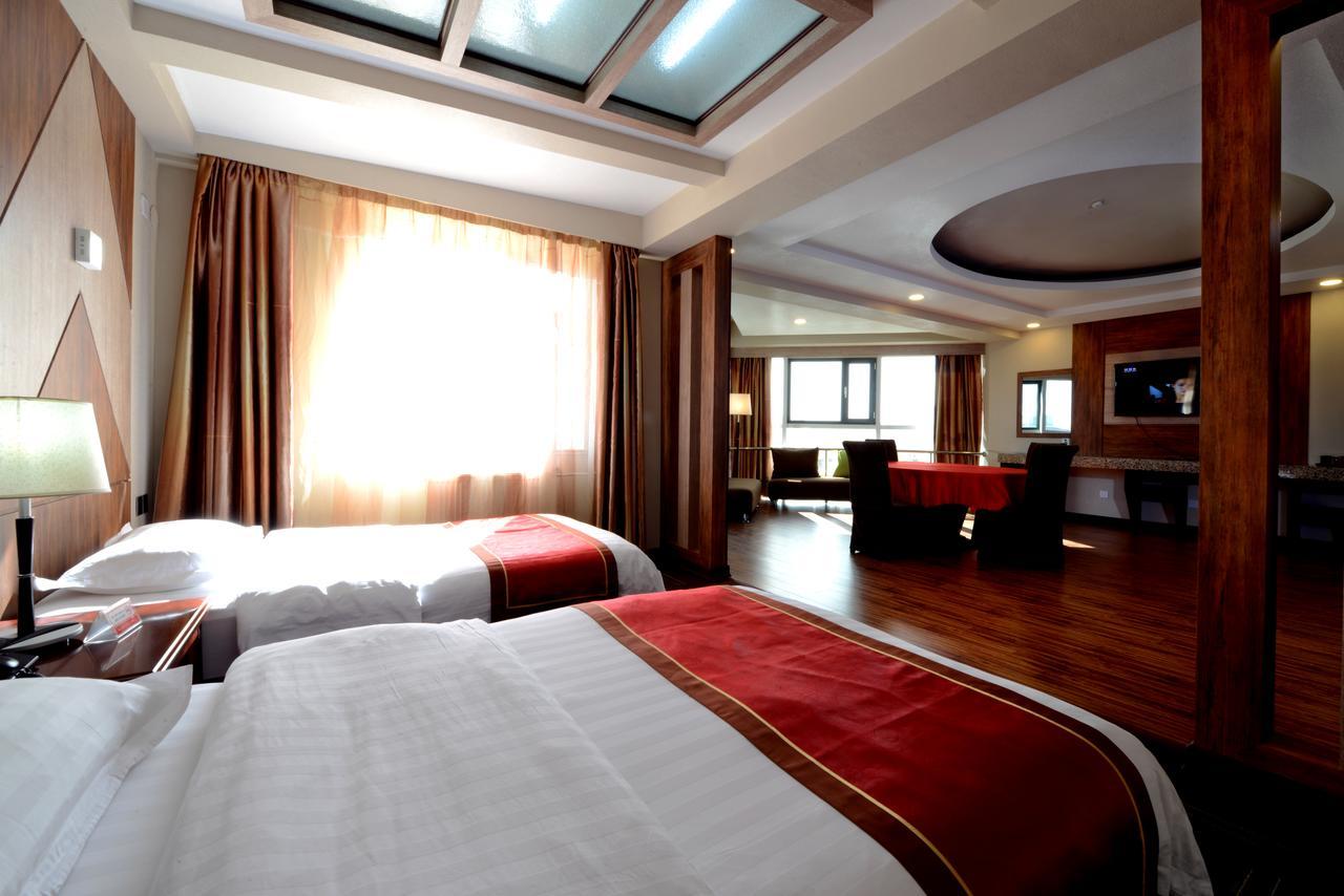 Zolo Hotel Улан-Батор Экстерьер фото
