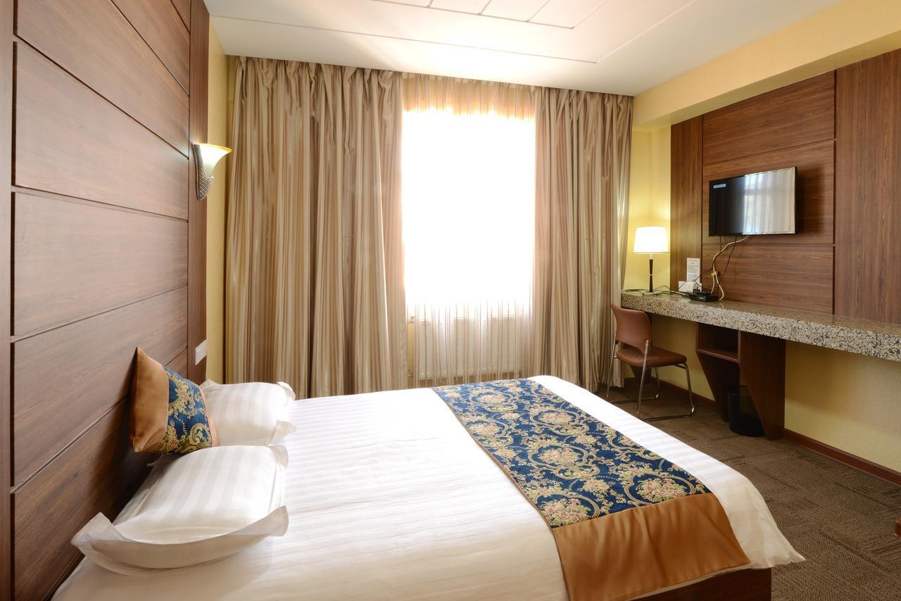 Zolo Hotel Улан-Батор Экстерьер фото