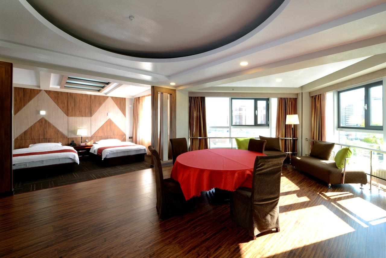 Zolo Hotel Улан-Батор Экстерьер фото