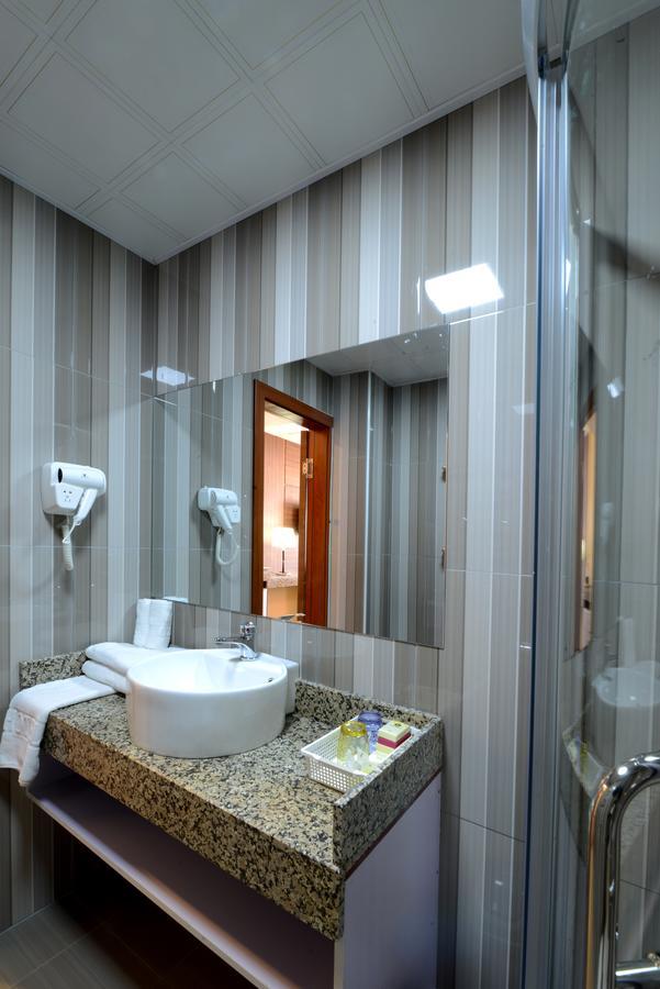 Zolo Hotel Улан-Батор Экстерьер фото