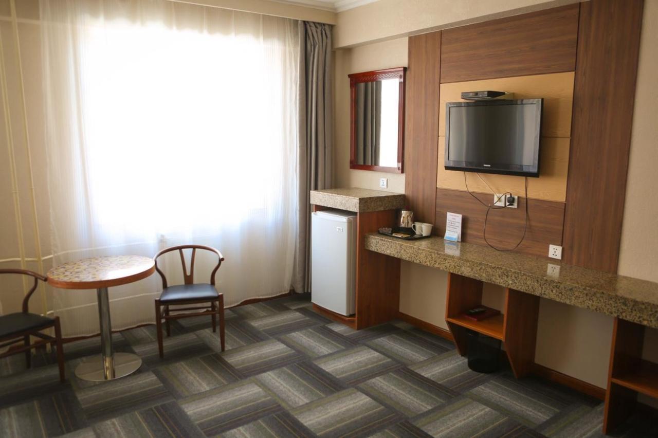 Zolo Hotel Улан-Батор Экстерьер фото